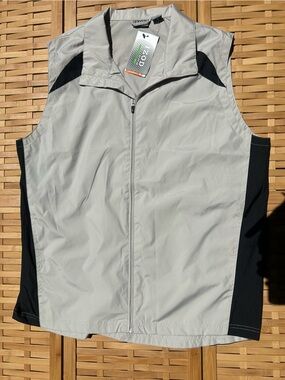 Izod Light Gray and Black Performance Vest